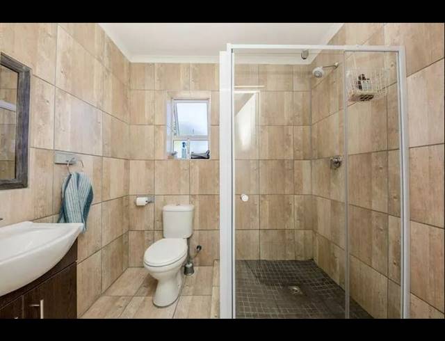 3 BEDROOM HOUSE FOR SALE IN WEST BEACH